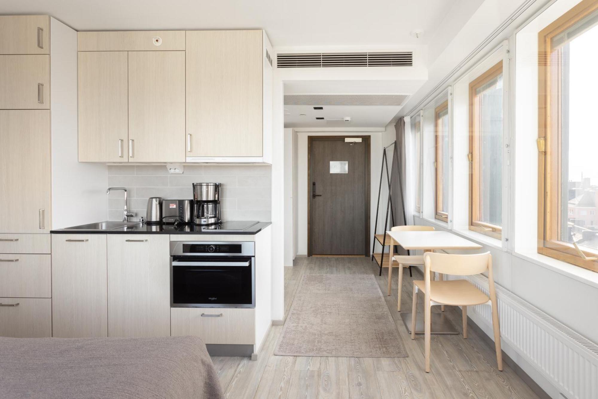 Noli Soernaeinen Hotel Helsinki Bagian luar foto