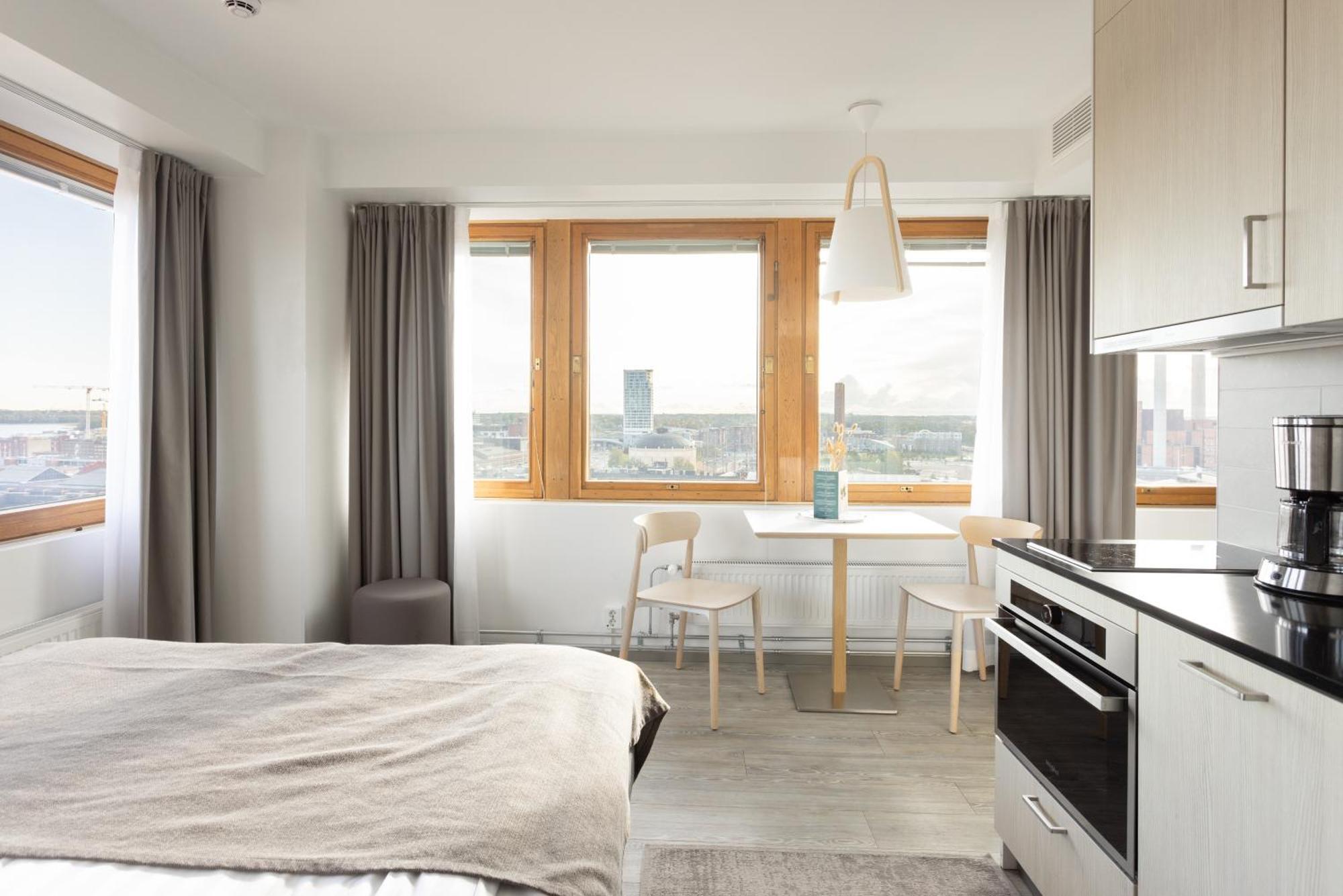 Noli Soernaeinen Hotel Helsinki Bagian luar foto