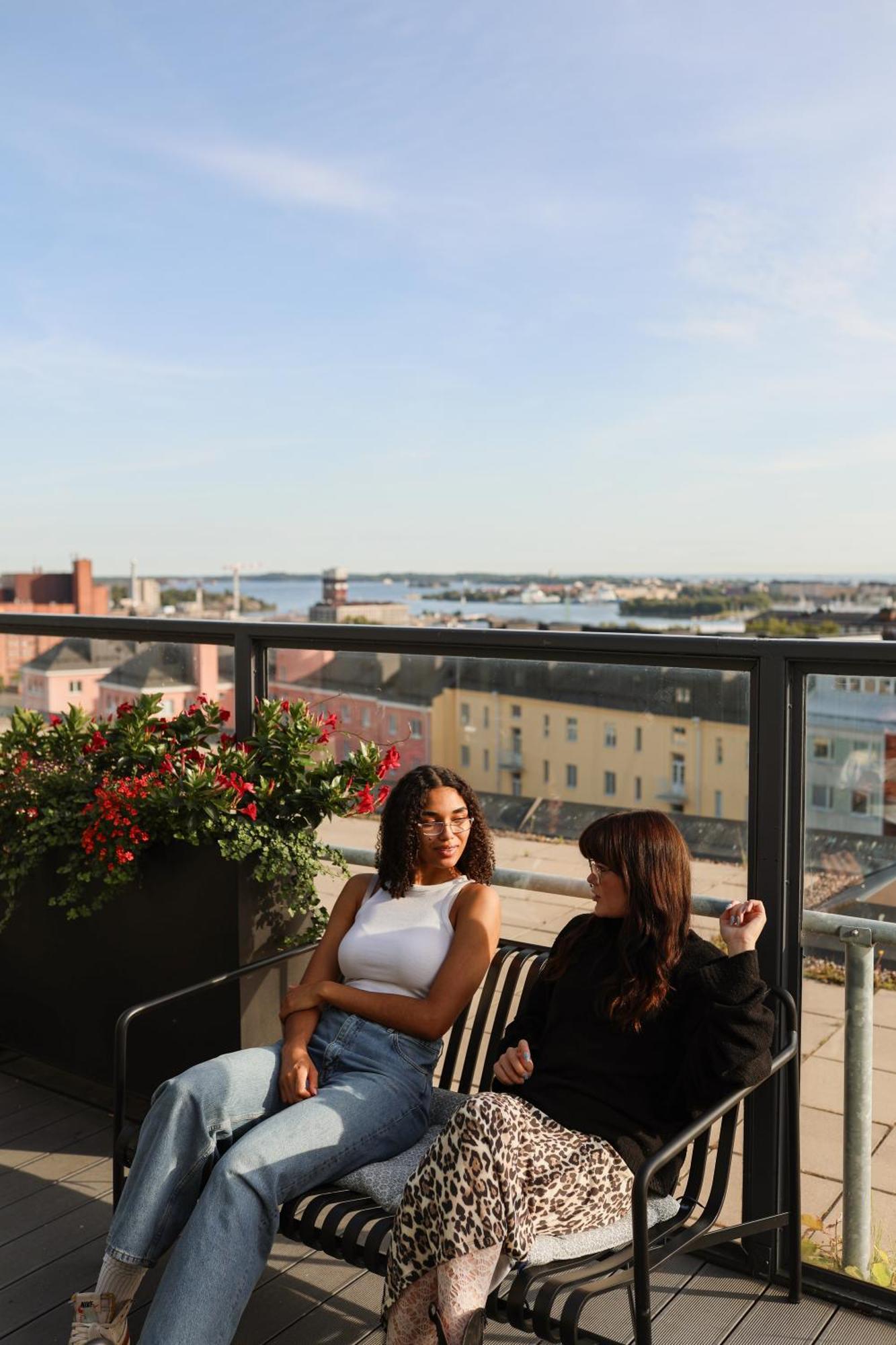 Noli Soernaeinen Hotel Helsinki Bagian luar foto